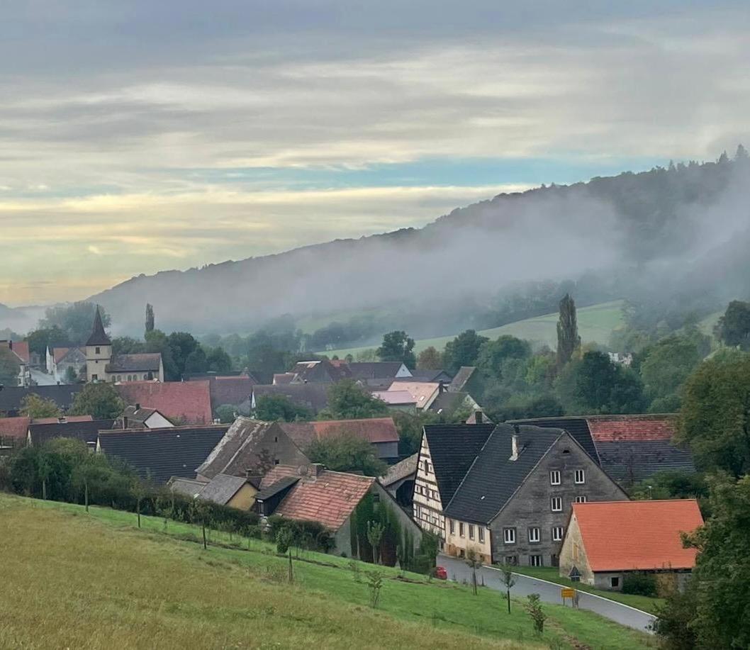 Rose Cottage Im Romantischen Taubertal 아델쇼펜 외부 사진